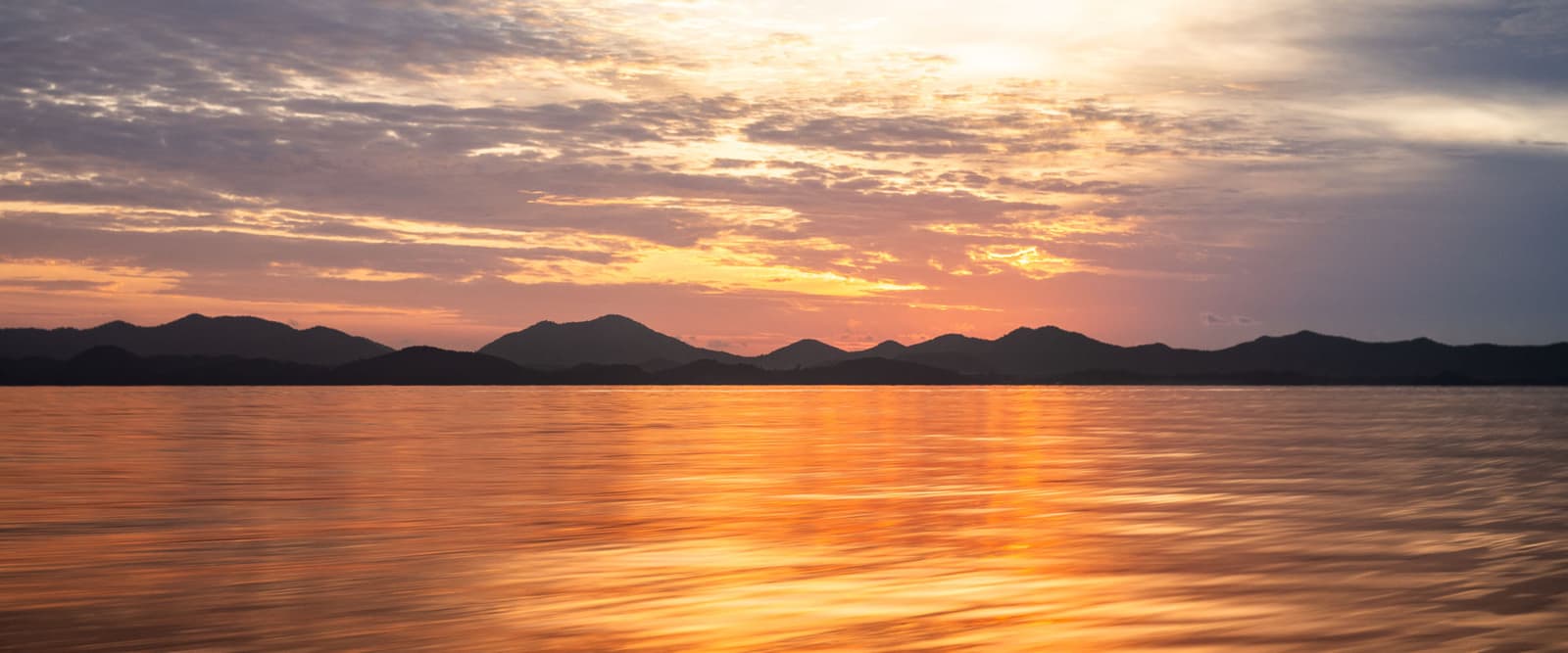 Luxury Phi Phi Sunrise Private Charter