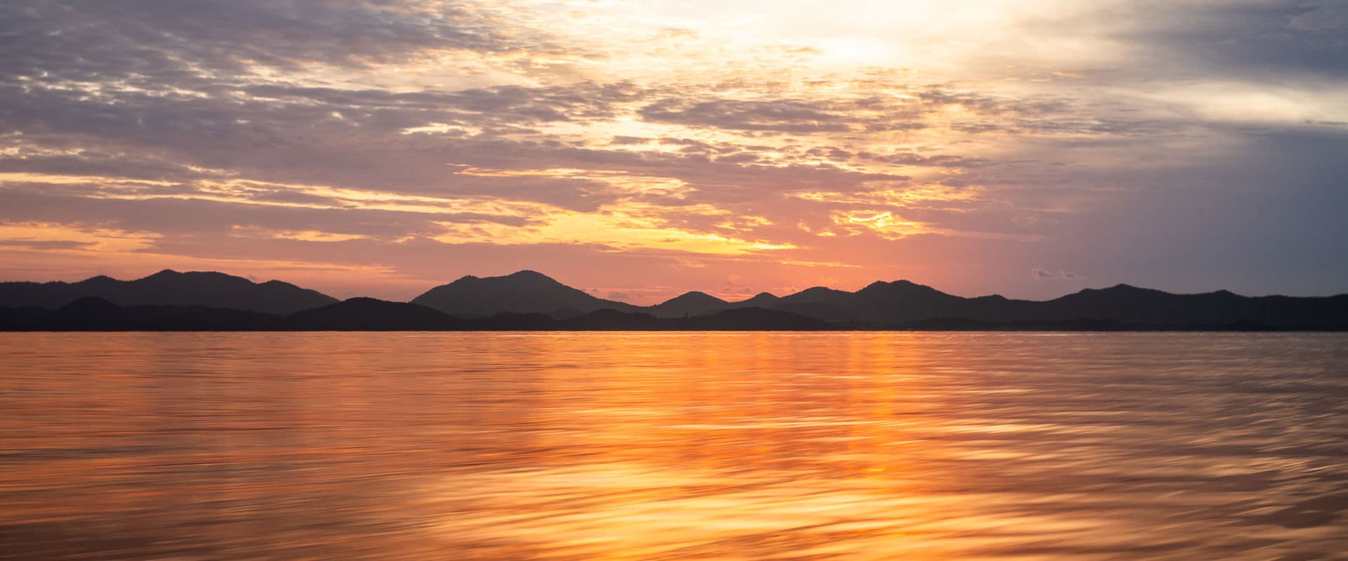 Luxury Phi Phi Sunrise Private Charter