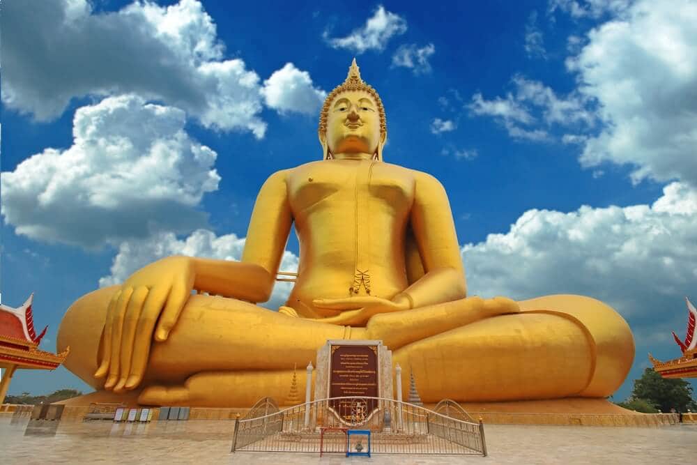 The 7 Buddha Postures: Days of the Week Meaning & Phuket Temples
